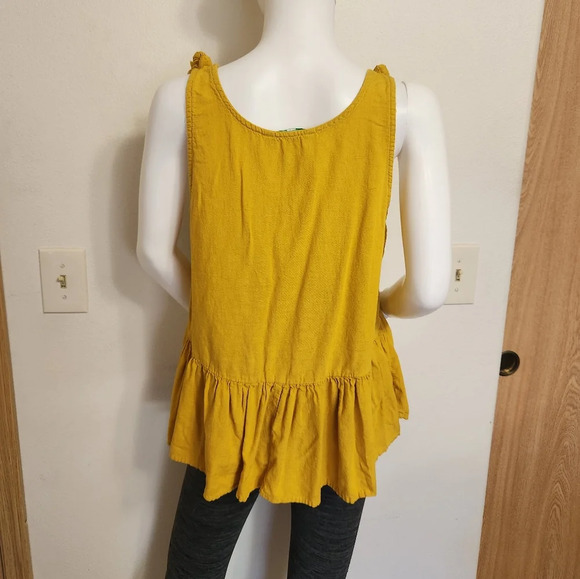 Yellow Dip tank top size medium - Picture 5 of 10